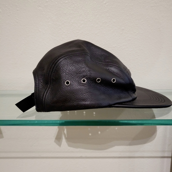 Supreme | Pebble Leather Camp Cap - Picture 4 of 5